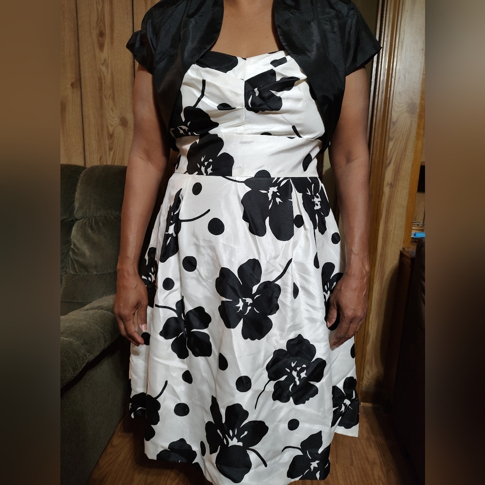 Dress with jacket - Picture 2 of 2